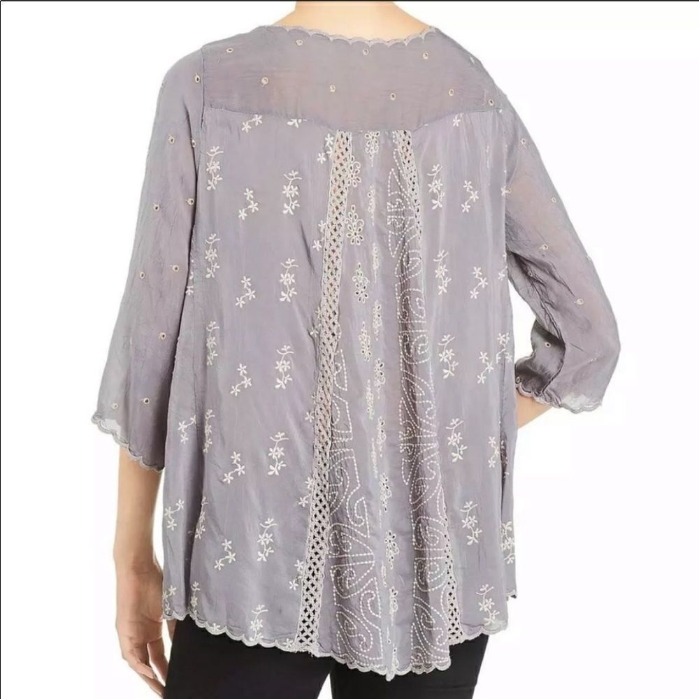Johnny Was Ridden Embroidered Scallop Trim Blouse - Picture 4 of 8